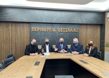 Ξεκινούν μέσα στο 2022 τα έργα ηλεκτροκίνησης στον Θεσσαλικό σιδηρόδρομο