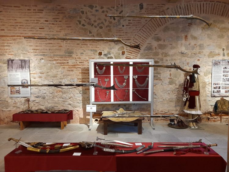 «Εθνεγερσία 1821»: Κειμήλια του αγώνα έρχονται για πρώτη φορά στο φως σε μία μοναδική έκθεση στο Δίδυμο οθωμανικό Λουτρό στο Μουσείο Τσιτσάνη