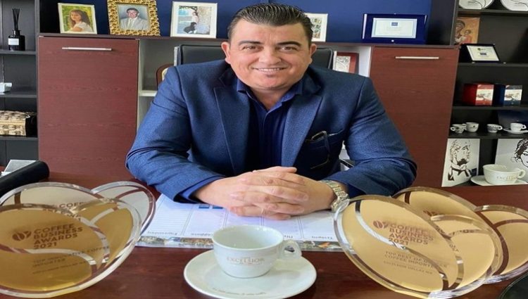 Προφυλακιστέος ο 56χρονος που σκότωσε την Τρικαλινή πρώην σύζυγό του σε ζαχαροπλαστείο στη Νέα Μάδυτo
