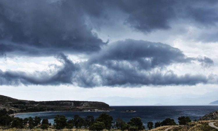 Καιρός… για βόλτα την Κυριακή – Βροχές από Δευτέρα