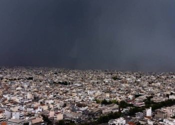 Καιρός: Βροχές και καταιγίδες στο μεγαλύτερο τμήμα της χώρας – Πού θα είναι έντονα τα φαινόμενα