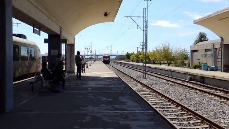 Σε 2 βάρδιες και ο Παλαιοφάρσαλος-Τεράστια η έλλειψη σταθμαρχών