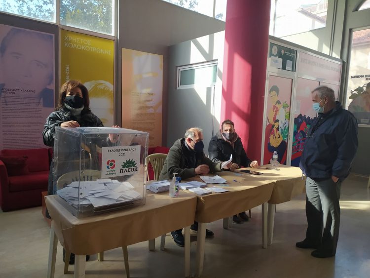 Τρίκαλα: Με μειωμένη προσέλευση οι εκλογές στο ΚΙΝΑΛ