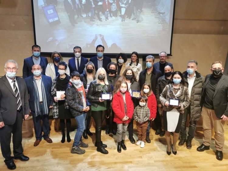 Τιμή και βράβευση στην πολύτεκνη μητέρα από Δήμο Τρικκαίων – Σύλλογο Πολυτέκνων Τρικάλων