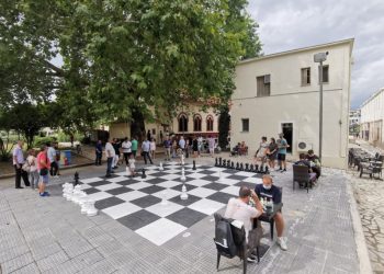 Χριστουγεννιάτικο τουρνουά σκακιού στα Τρίκαλα