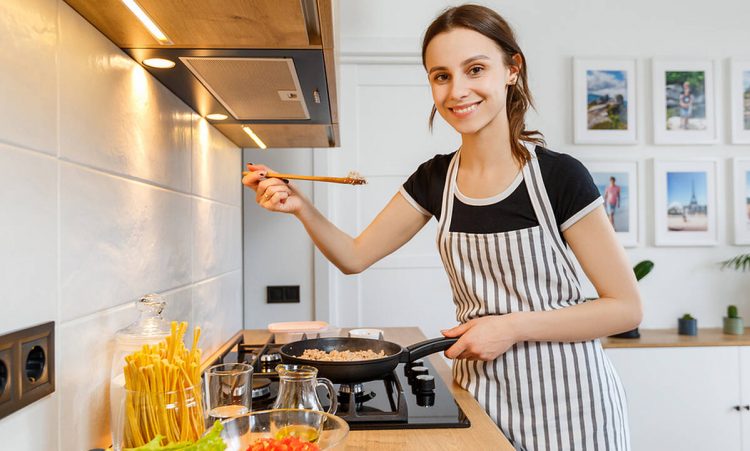 Tips για μαμάδες: Τι να κάνετε για να μην πιτσιλάει το λάδι στο τηγάνισμα