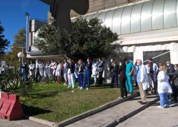 Υγειονομικοί του ΓΝΤ: Ως Εδώ! Εργαζόμενοι και  Ασθενείς δεν είναι Αναλώσιμοι και Στατιστικοί Αριθμοί! Πάρτε μέτρα ΤΩΡΑ!