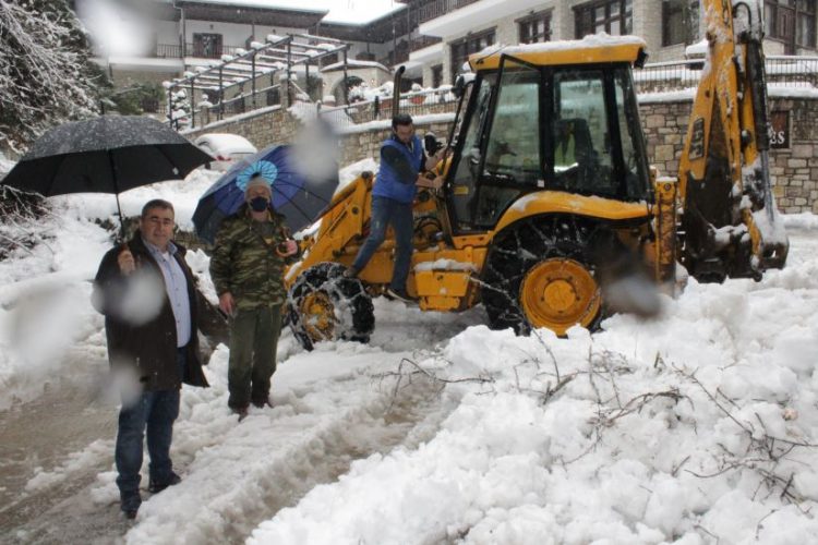 Σε ετοιμότητα ο Δήμος Πύλης με εκχιονισμούς-Κλειστά τα σχολεία σε Ελάτη και Στουρναραίικα