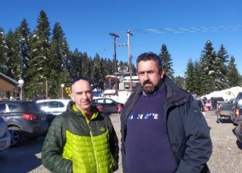 ή στραβός είναι ο γιαλός ή στραβά αρμενίζουμε