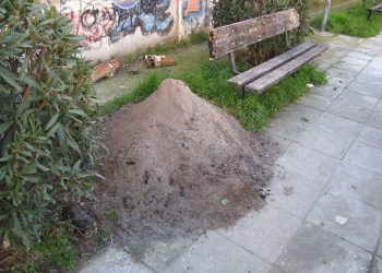 …στάχτη να γίνει ο δημόσιος χώρος