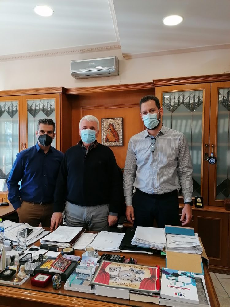 Στήριξη του Δημάρχου Μετεώρων στους εργαζομένους του Ταχυδρομικού Ταμιευτηρίου