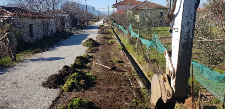 Καθαρισμός τσιμενταυλάκων στην κοινότητα Θεόπετρας