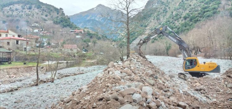 Αντιπλημμυρικά στον οικισμό Κάτω Παλαιοκαρυάς