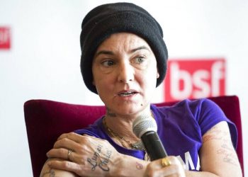 Σινέντ Ο’Κόνορ: Στο νοσοκομείο μετά τον θάνατο του γιου της – «Θα τον ακολουθήσω» έγραφε σε tweet