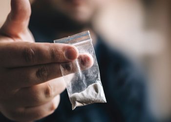 Συλλήψεις για κοκαίνη και κάνναβη σε Τρίκαλα και Πύλη