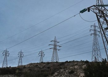 Αποζημίωση 600 ευρώ από τον ΔΕΔΔΗΕ για ηλεκτρικές συσκευές: Οι προϋποθέσεις και η αίτηση