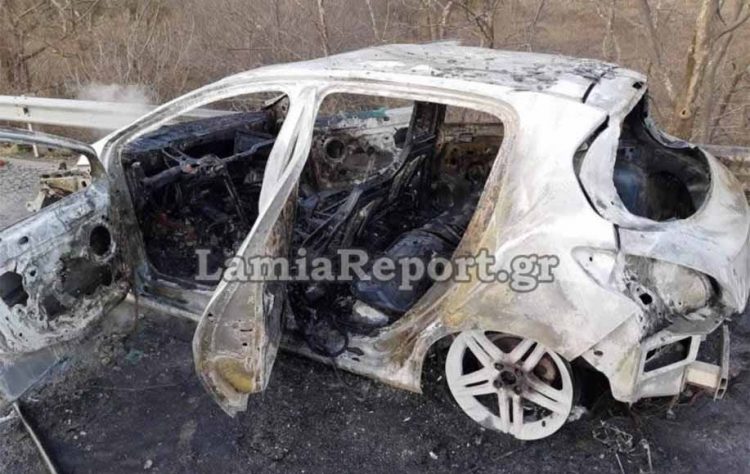 Οικογένεια Τρικαλινών κινδύνευσε όταν το αυτοκίνητο στο οποίο επέβαιναν τυλίχτηκε στις φλόγες στον Μπράλο