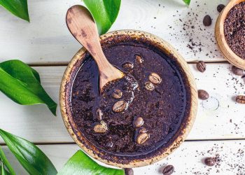 Συνταγές ομορφιάς με καφέ για το πρόσωπο και το σώμα