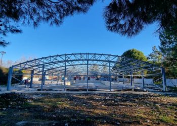 Έτοιμο μέχρι το φθινόπωρο το νέο στεγασμένο Κολυμβητήριο στο πάρκο του Αη Γιώργη (οι πρώτες εικόνες)