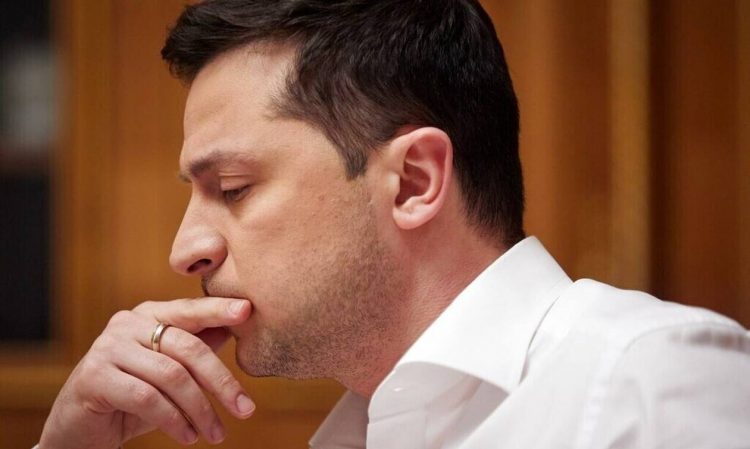 Ουκρανία: Ο Ζελένσκι καλεί τη Δύση «να μην προκαλεί πανικό» – Δεν αποκλείει κλιμάκωση με τη Ρωσία
