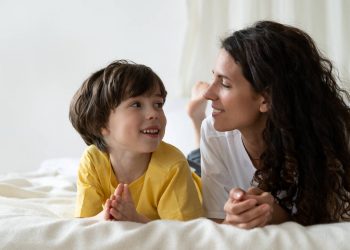 Τα «γιατί» των παιδιών έχουν τεράστια σημασία στην ανάπτυξή τους