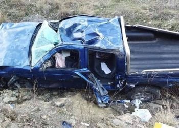 Ιωάννινα: Αγροτικό έπεσε σε χαράδρα 60 μέτρων – Από θαύμα σώθηκαν πατέρας και γιος (pics)