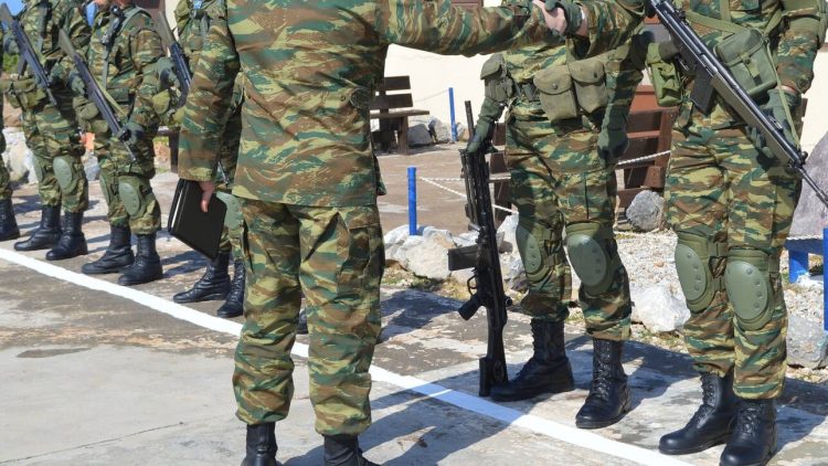 Κλήση για στρατολογικούς πίνακες γεννημένων το 2006