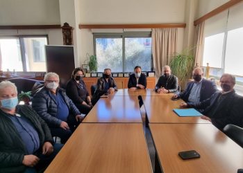 Συνεργασία Παπαστεργίου – τρικαλινών ξενοδόχων για θέματα τουρισμού