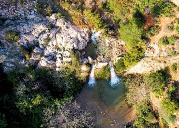 Ο διπλός καταρράκτης Βαλανάρη της Πεντέλης (video)