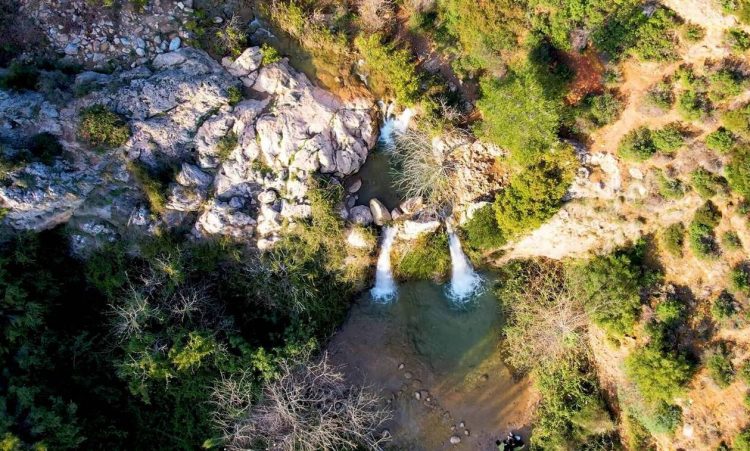 Ο διπλός καταρράκτης Βαλανάρη της Πεντέλης (video)