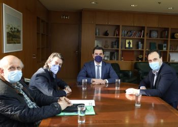 Σκρέκας και Παπαστεργίου υπέγραψαν Σύμφωνο Συνεργασίας μεταξύ του ΥΠΕΝ και του Δικτύου Δήμων με Ποτάμια