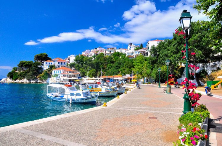 Στις 18 Φεβρουαρίου ξεκινούν τα δρομολόγια του Blue Star Ferries προς Σποράδες