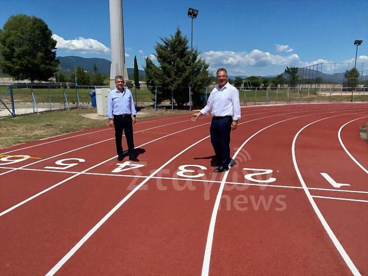 Γήπεδα μπάσκετ σε Δενδροχώρι, Πρίνο, Άγιο Βησσαρίωνα και Πηγή βελτιώνει η Περιφέρεια
