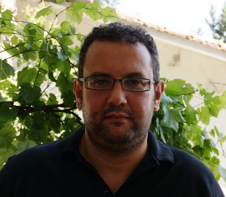 Στο ‘να χέρι κρατά καρότο και στ’ άλλο μαστίγιο η κυβέρνηση απέναντι στους αγρότες