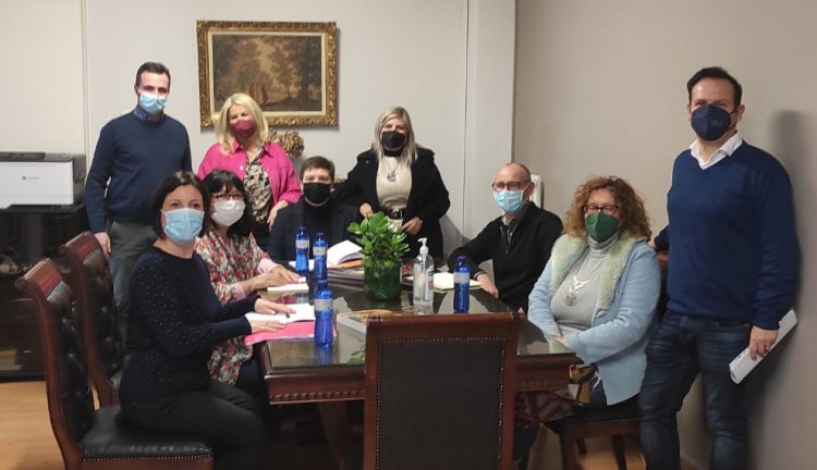 Επίσκεψη Νορμανδών στη διεύθυνση Δευτεροβάθμιας Εκπαίδευσης Ν. Τρικάλων