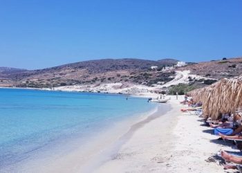 Συγκλονιστικές παραλίες, τιμές κόστους: Το νησί των χαλαρών διακοπών είναι ο πιο υποτιμημένος παράδεισος στην Ελλάδα (Pics)
