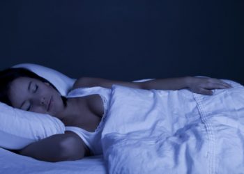 Τι κέρδος υγείας έχουν όσοι κοιμούνται σε απόλυτο σκοτάδι