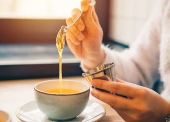 Πράσινο τσάι και μέλι: Πώς λειτουργούν μαζί για να ενισχύσουν την υγεία
