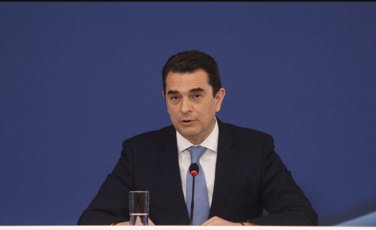 Σκρέκας: Έως και 900 εκατ. ευρώ για τη στήριξη της κοινωνίας απέναντι στην ενεργειακή κρίση για τον Μάρτιο και τον Απρίλιο
