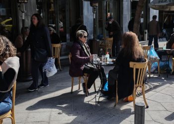 Κορωνοϊός: Ποια μέτρα καταργούνται προσεχώς – Τι θα γίνει με μάσκες, self test και σούπερ μάρκετ