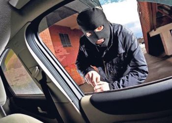 Έκλεψαν αυτοκίνητο στη Φαρκαδόνα αλλά δεν πρόλαβαν να το χαρούν