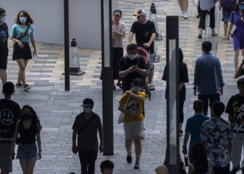 Κίνα: Ανησυχία για τους πρώτους θανάτους ασθενών λόγω COVID-19 μετά απο ένα χρόνο