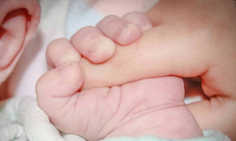 Επίδομα παιδιού: Πώς να κάνετε την αίτηση – Τι πρέπει να προσέξετε