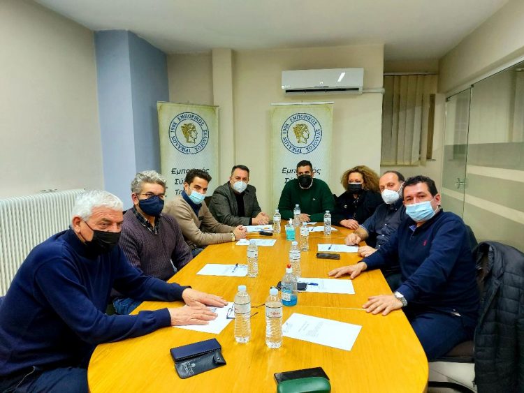 Σύσκεψη στον εμπορικό σύλλογο για τα χρονοδιαγράμματα υλοποίησης των έργων στα Τρίκαλα