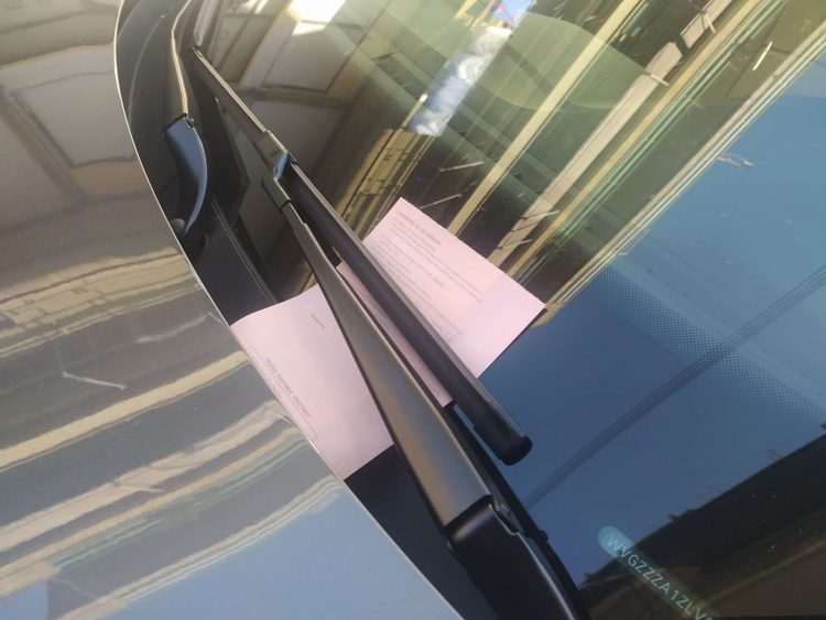 Βροχή οι κλήσεις στην Αθανασίου Διάκου