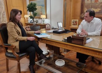 ‘’Τρέχει’’ τα ζητήματα των τρικαλινών αγροτών η Παπακώστα-Επίσκεψη στον νέο Υπουργό Αγροτικής Ανάπτυξης, κ. Γεωργαντά