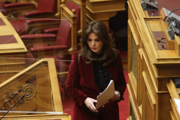 Ερώτηση Παπακώστα για τους ‘’αρρύθμιστους’’ δανειολήπτες του τ. ΟΕΚ
