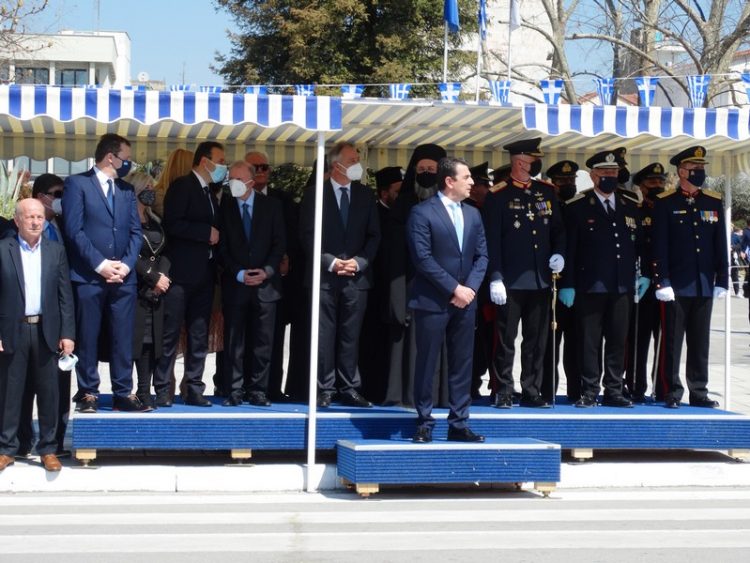 Με μεγαλοπρέπεια η παρέλαση σήμερα μετά από 2 χρόνια-Φωτογραφικά στιγμιότυπα