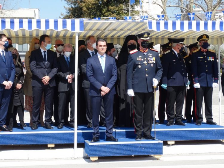 Με μεγαλοπρέπεια η παρέλαση σήμερα μετά από 2 χρόνια-Φωτογραφικά στιγμιότυπα