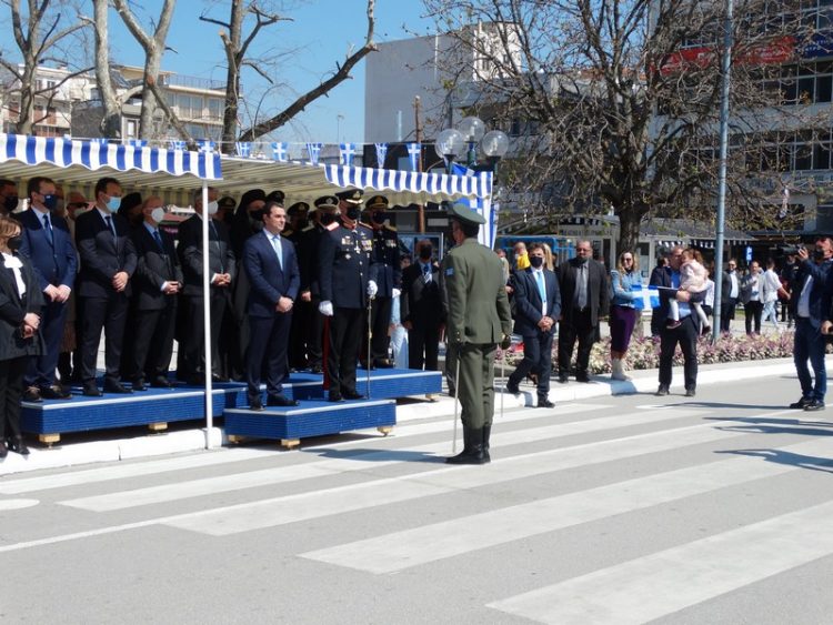 Με μεγαλοπρέπεια η παρέλαση σήμερα μετά από 2 χρόνια-Φωτογραφικά στιγμιότυπα